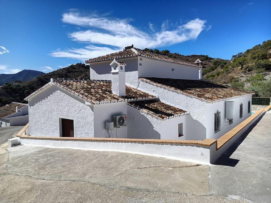 Вилла Casa La Fuente Эль-Чорро Экстерьер фото